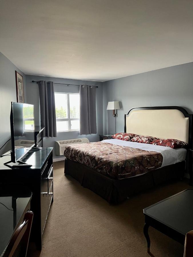 Hwy 17 Hotel Wawa Extérieur photo